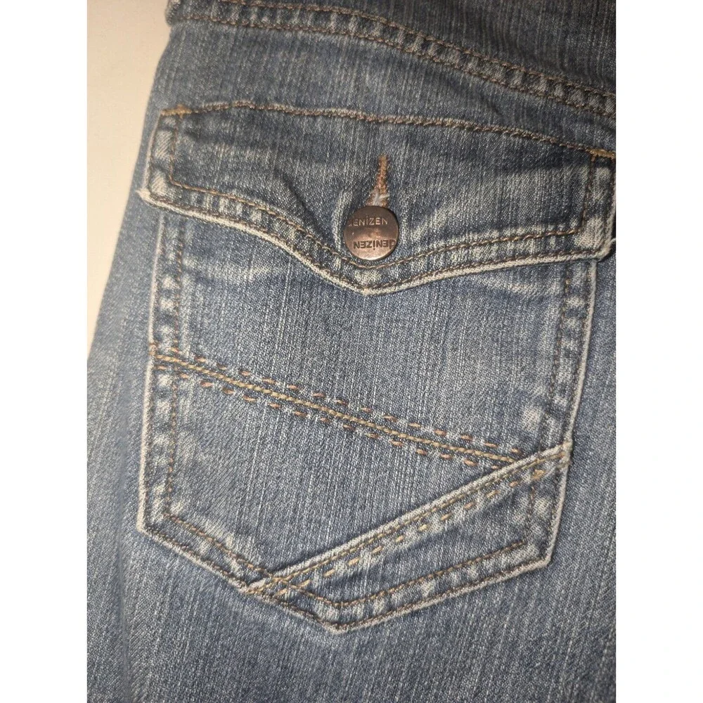 Levi's Denim Jeans Denizen Womens Size 4 Blue Capri Dark Wash Stretch Mid Rise - Picture 10 of 14
